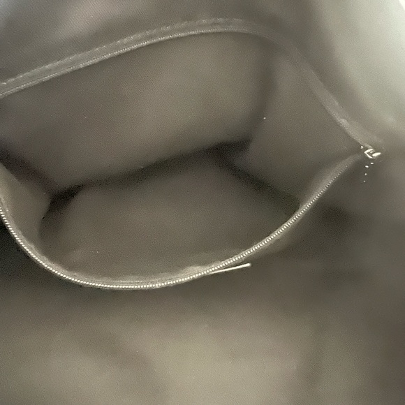 Leather Hobo Tote in amazing condition. - Picture 9 of 16